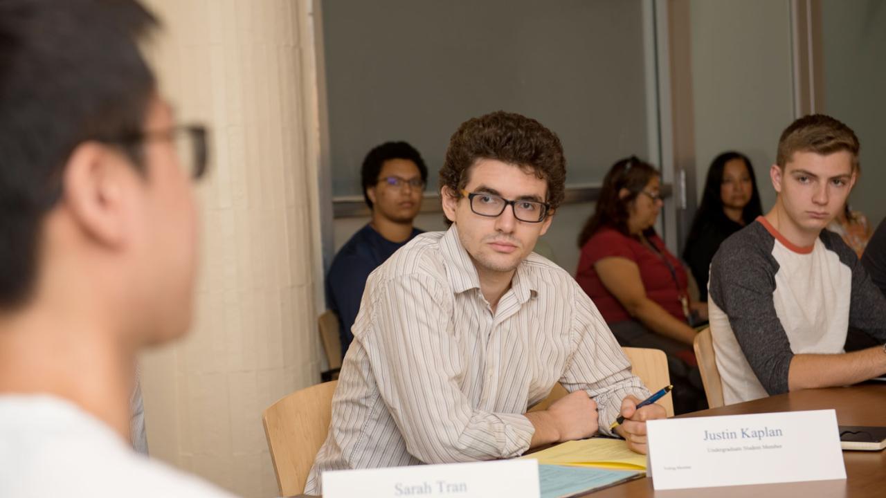 Council Meeting photo